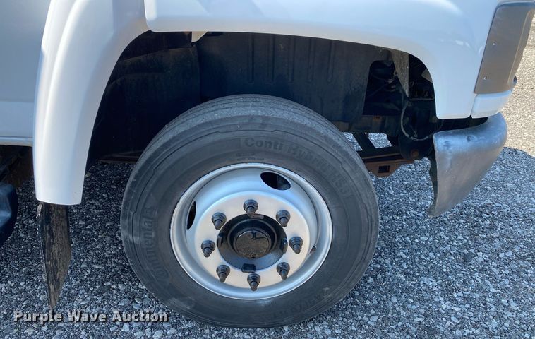 image for item KW9254 2009 GMC C5500  utility / service truck