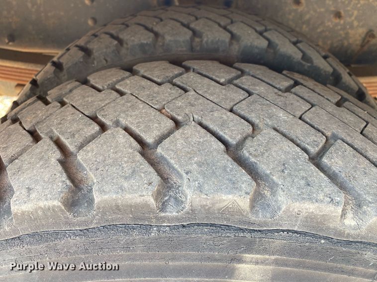 image for item KW9254 2009 GMC C5500  utility / service truck