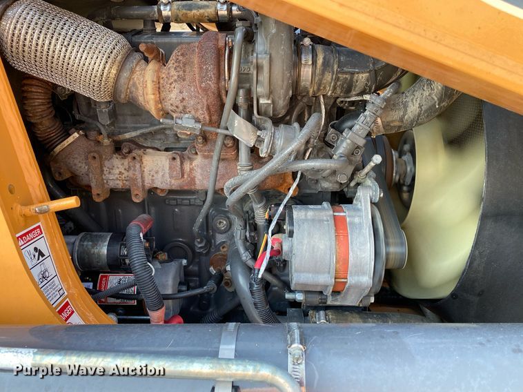 image for item KW9256 2014 Case 580 Super N  backhoe