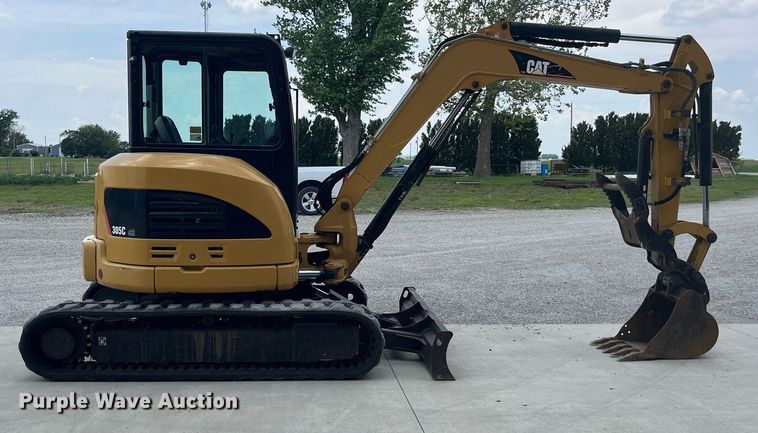 image for item LA9983 2007 Caterpillar 305C CR  mini excavator
