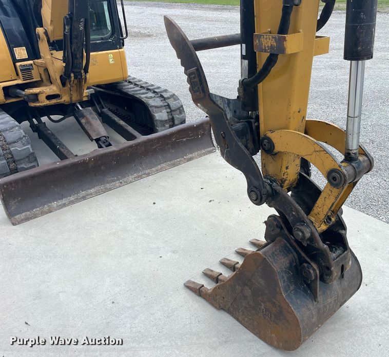 image for item LA9983 2007 Caterpillar 305C CR  mini excavator