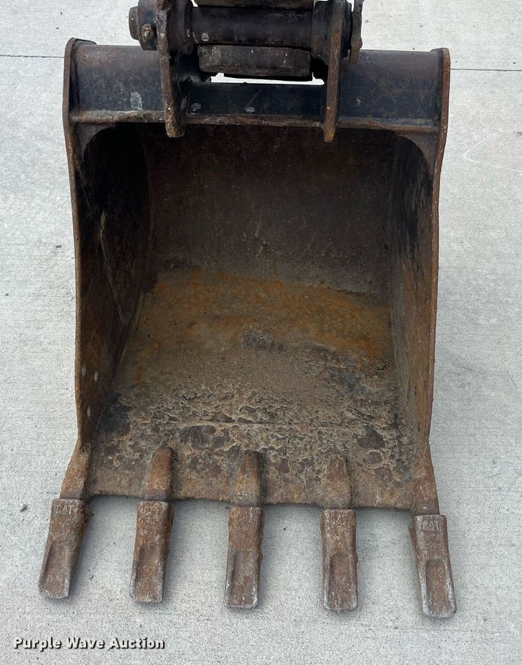 image for item LA9983 2007 Caterpillar 305C CR  mini excavator