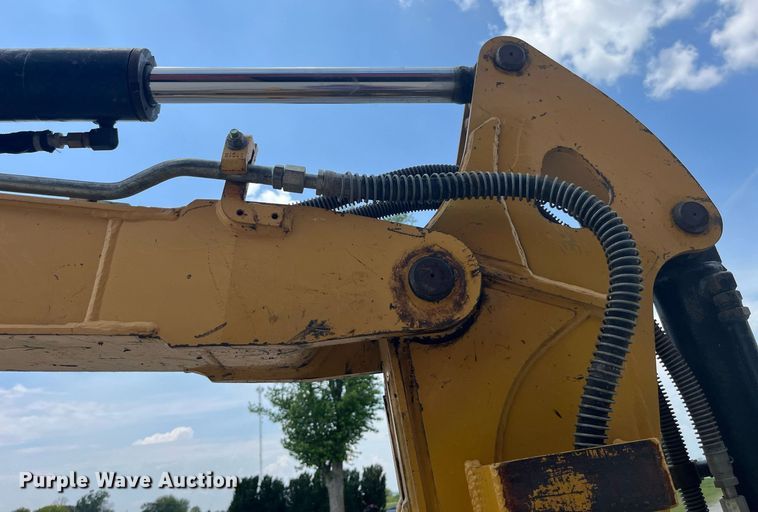 image for item LA9983 2007 Caterpillar 305C CR  mini excavator