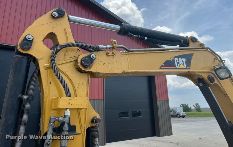 image for item LA9983 2007 Caterpillar 305C CR  mini excavator