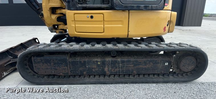 image for item LA9983 2007 Caterpillar 305C CR  mini excavator