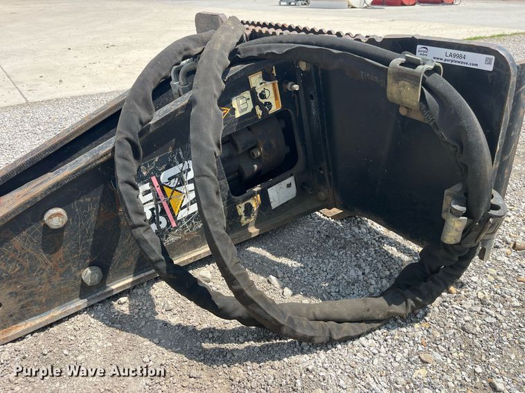 image for item LA9984 Caterpillar H63  skid steer breaker