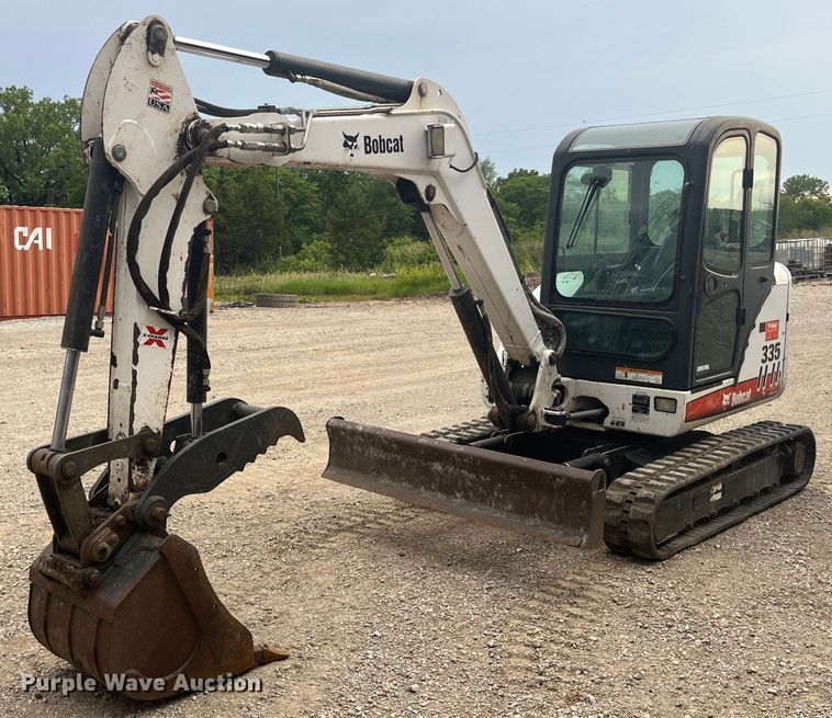 image for item LA9985 2008 Bobcat 335G  mini excavator