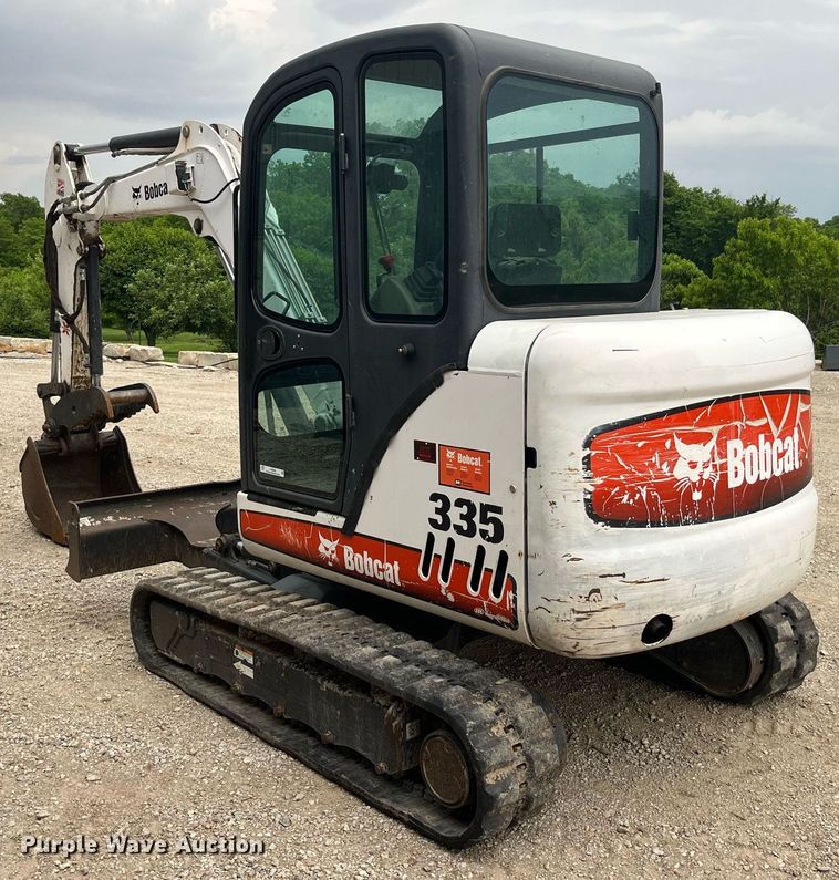 image for item LA9985 2008 Bobcat 335G  mini excavator