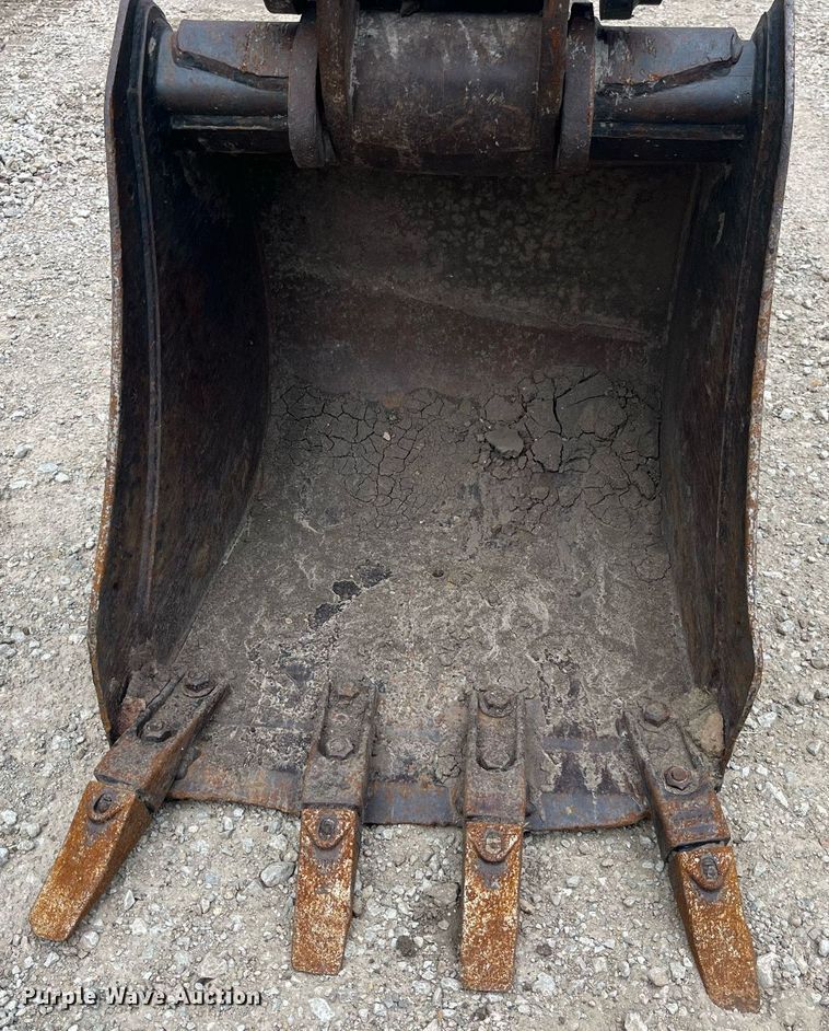 image for item LA9985 2008 Bobcat 335G  mini excavator