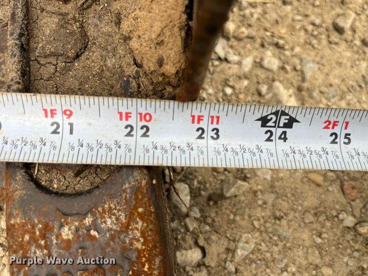 image for item LA9985 2008 Bobcat 335G  mini excavator