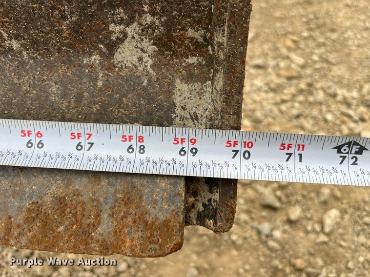 image for item LA9985 2008 Bobcat 335G  mini excavator