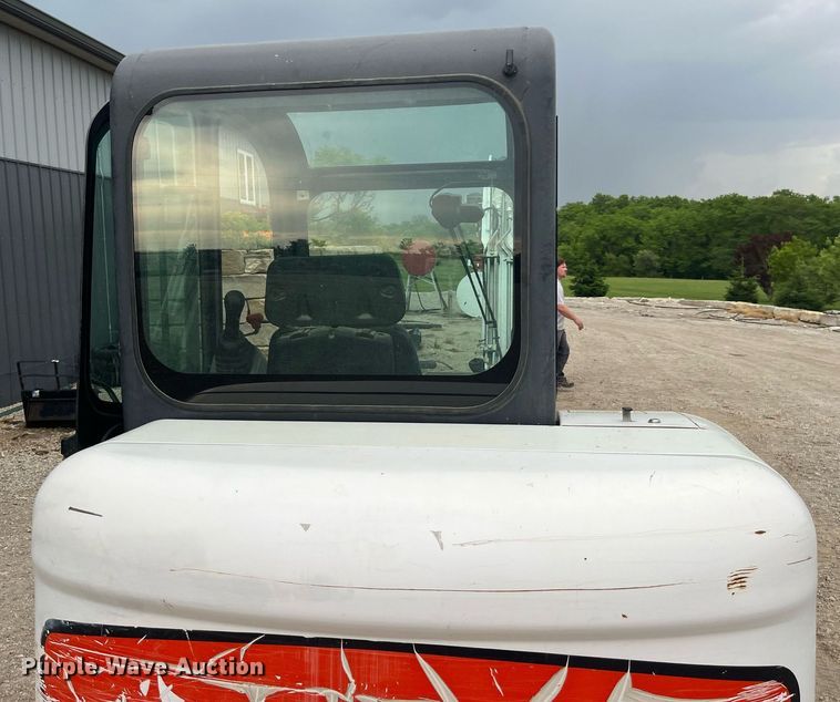 image for item LA9985 2008 Bobcat 335G  mini excavator