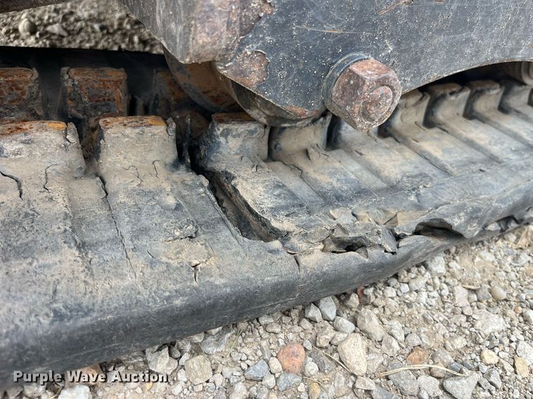 image for item LA9985 2008 Bobcat 335G  mini excavator