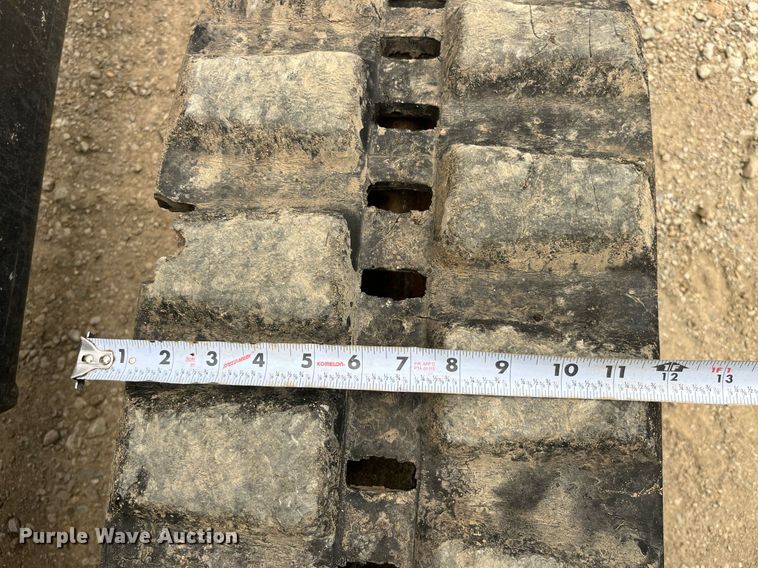 image for item LA9985 2008 Bobcat 335G  mini excavator