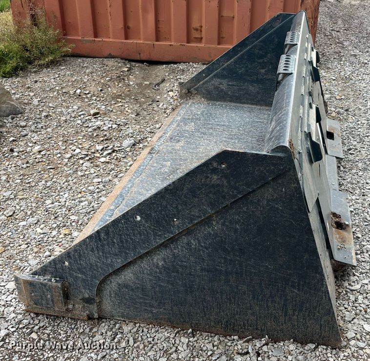 image for item LA9986 Bobcat 74  skid steer bucket
