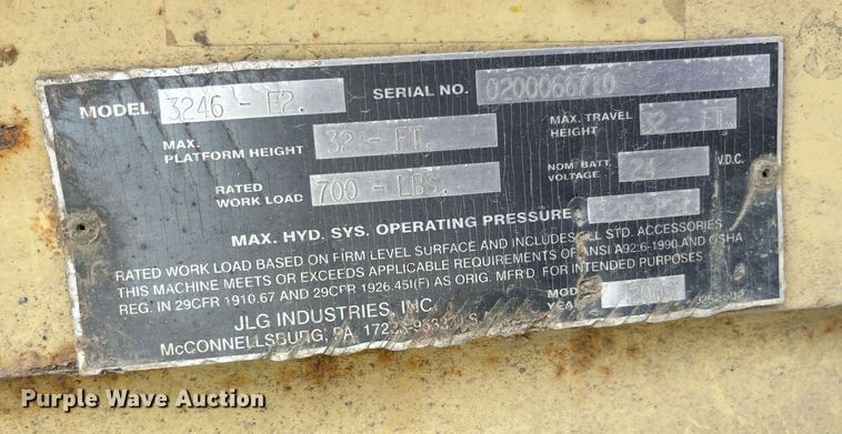 image for item LB9013 2000 JLG 3246E2  scissor lift