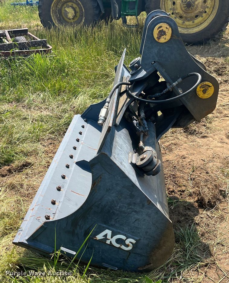 image for item LB9016 ACS  72" W excavator bucket