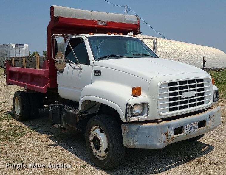 image for item LE9136 2001 GMC C6500  dump truck