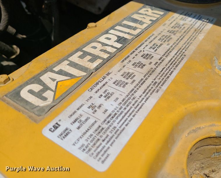 image for item LE9136 2001 GMC C6500  dump truck