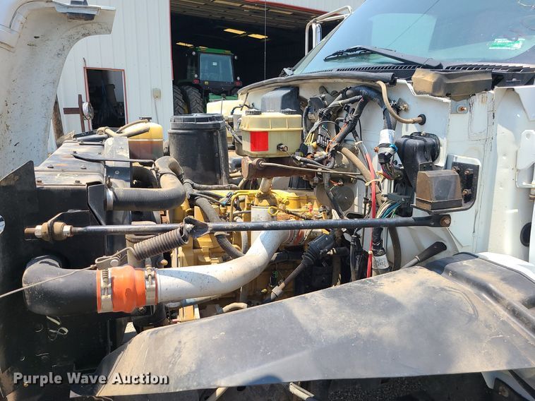 image for item LE9136 2001 GMC C6500  dump truck