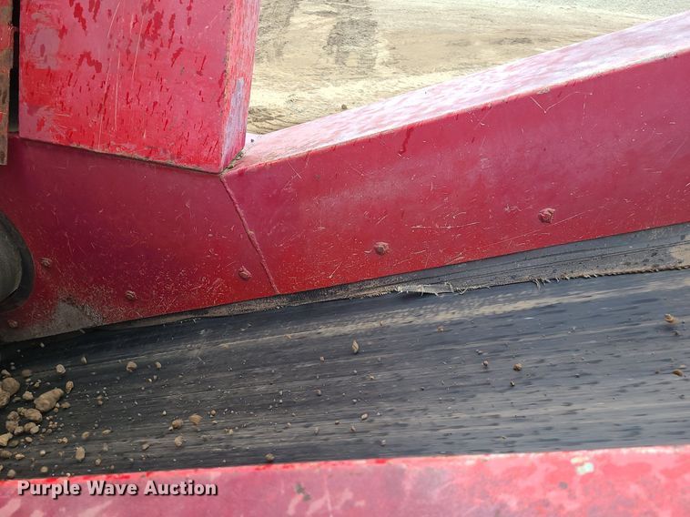 image for item LE9188 2000 Royer 266  topsoil shredder