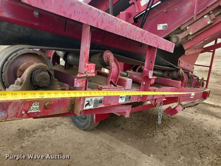 image for item LE9188 2000 Royer 266  topsoil shredder