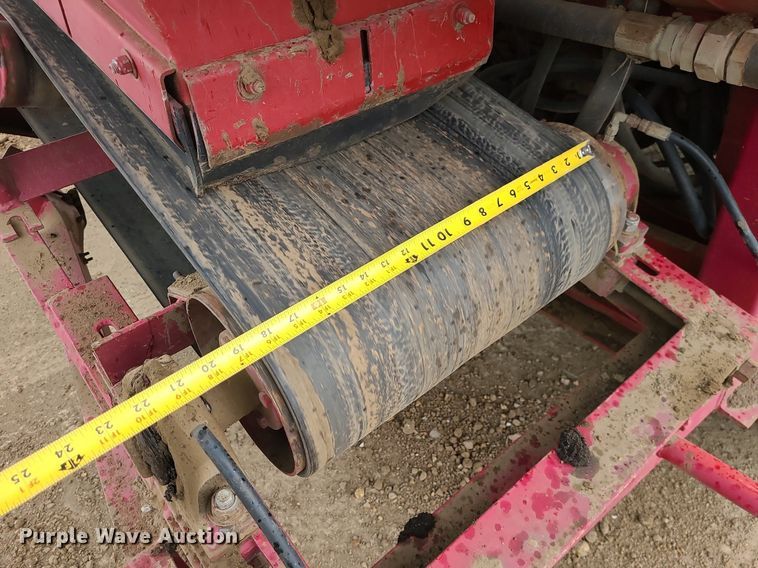 image for item LE9188 2000 Royer 266  topsoil shredder