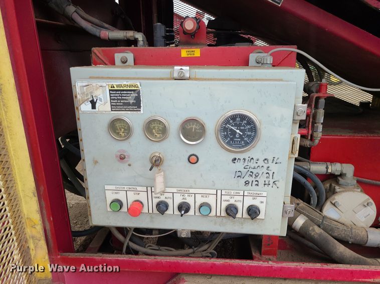 image for item LE9188 2000 Royer 266  topsoil shredder