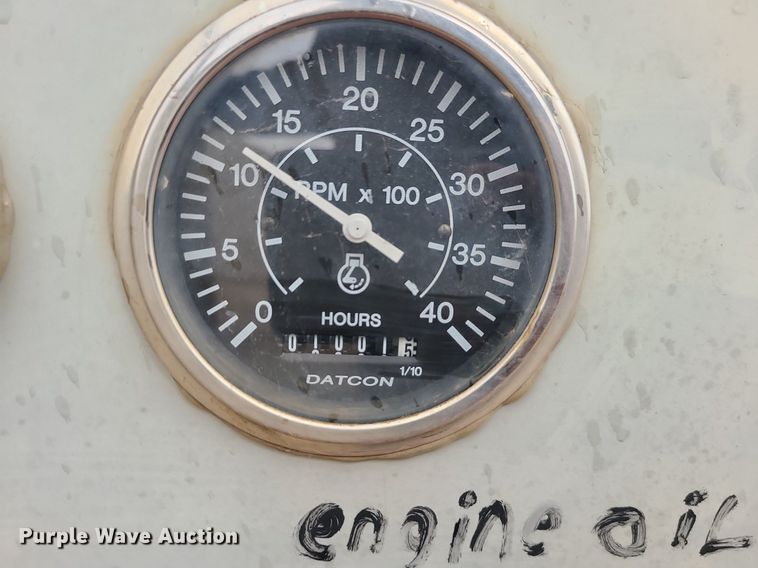 image for item LE9188 2000 Royer 266  topsoil shredder