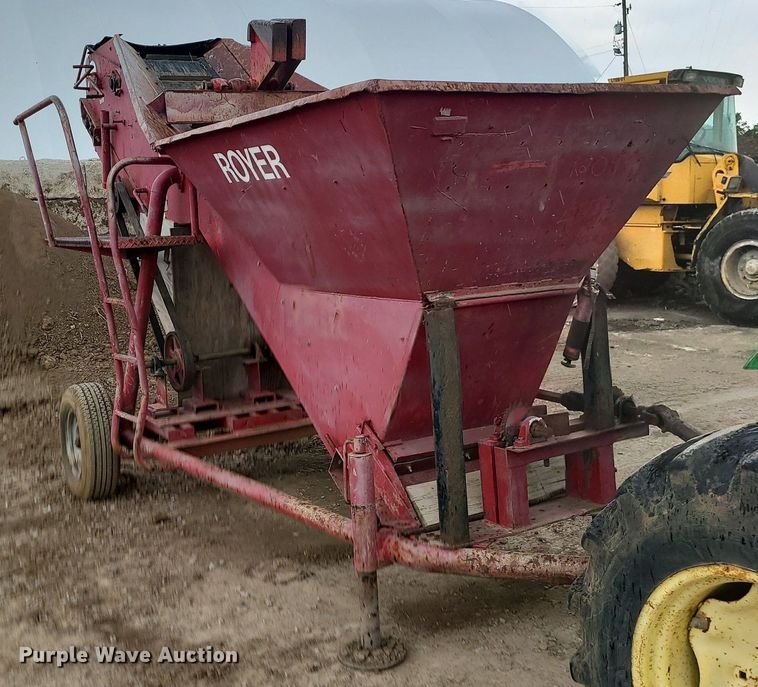 image for item LE9189 Royer  topsoil shredder