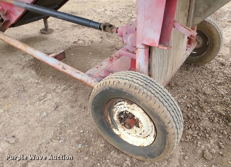 image for item LE9189 Royer  topsoil shredder