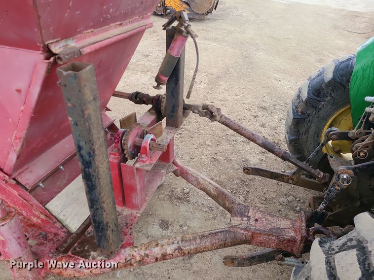 image for item LE9189 Royer  topsoil shredder