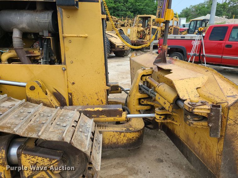 image for item LE9191 2000 Caterpillar D5M XL  dozer