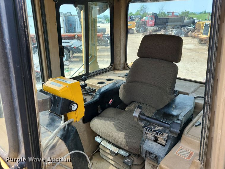 image for item LE9191 2000 Caterpillar D5M XL  dozer