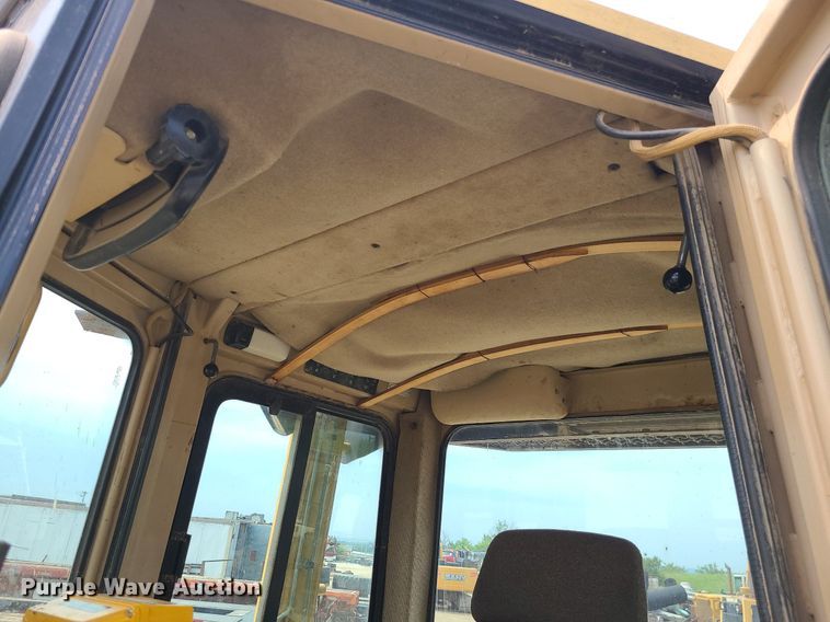 image for item LE9191 2000 Caterpillar D5M XL  dozer