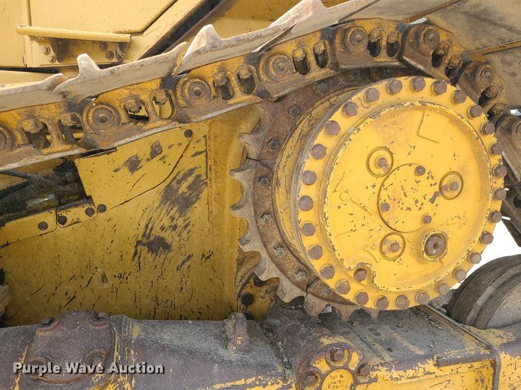 image for item LE9191 2000 Caterpillar D5M XL  dozer