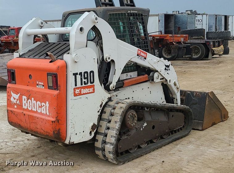 image for item LE9192 2010 Bobcat T190  tracked skid steer loader