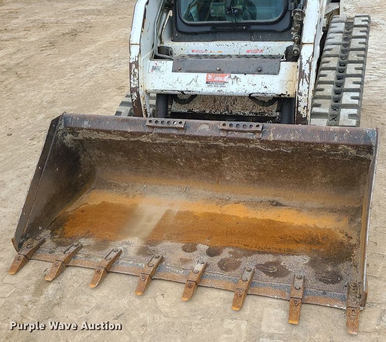 image for item LE9192 2010 Bobcat T190  tracked skid steer loader