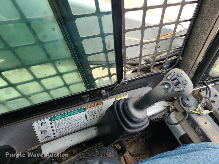 image for item LE9192 2010 Bobcat T190  tracked skid steer loader