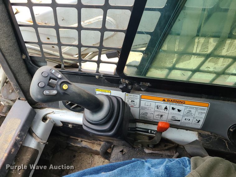 image for item LE9192 2010 Bobcat T190  tracked skid steer loader