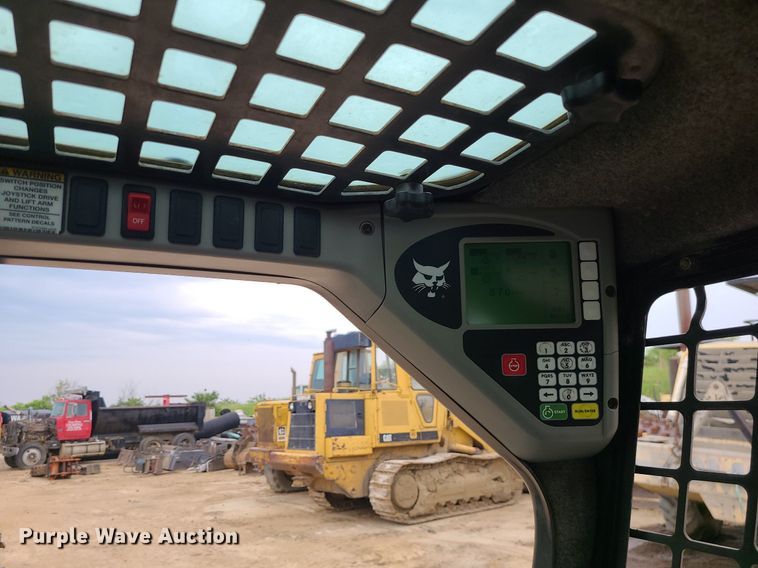 image for item LE9192 2010 Bobcat T190  tracked skid steer loader