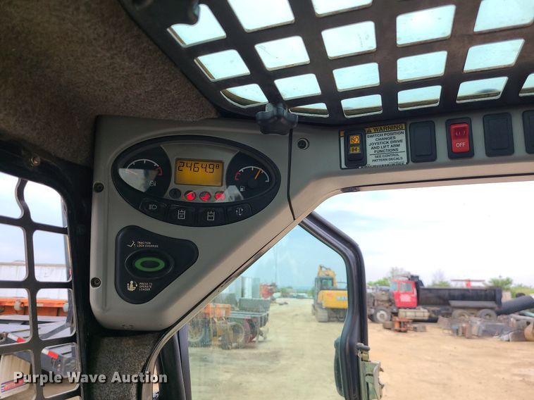 image for item LE9192 2010 Bobcat T190  tracked skid steer loader