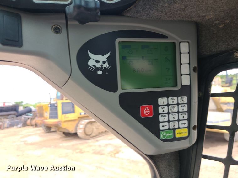 image for item LE9192 2010 Bobcat T190  tracked skid steer loader