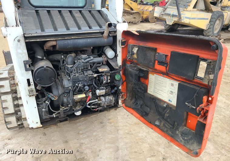 image for item LE9192 2010 Bobcat T190  tracked skid steer loader