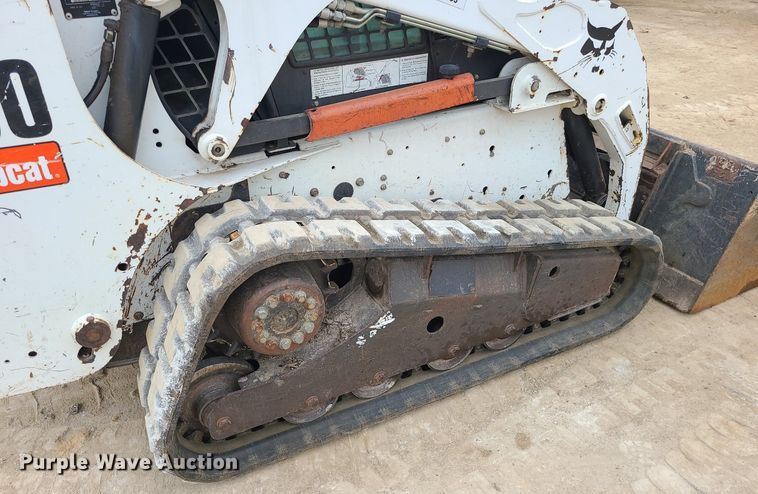 image for item LE9192 2010 Bobcat T190  tracked skid steer loader