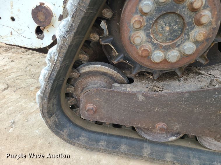 image for item LE9192 2010 Bobcat T190  tracked skid steer loader