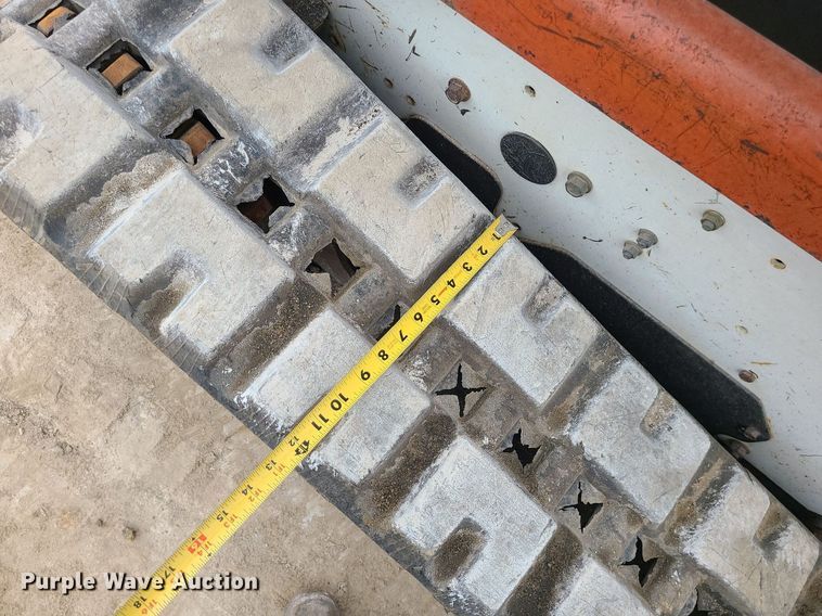 image for item LE9192 2010 Bobcat T190  tracked skid steer loader