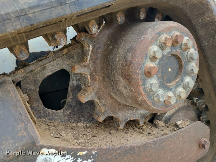 image for item LE9192 2010 Bobcat T190  tracked skid steer loader