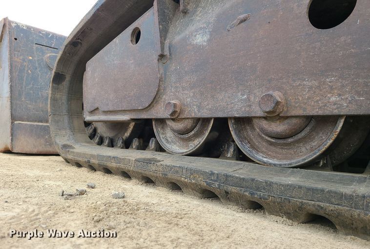 image for item LE9192 2010 Bobcat T190  tracked skid steer loader