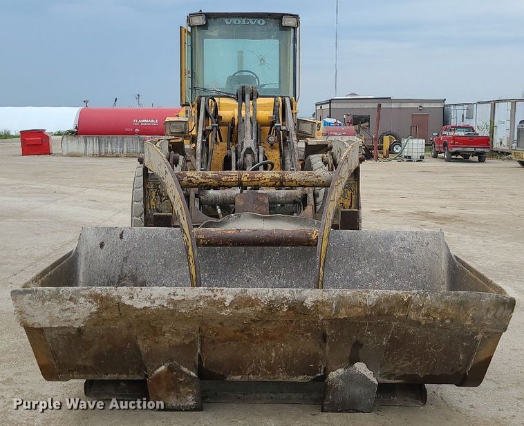 image for item LE9193 1994 Volvo BM L70  wheel loader